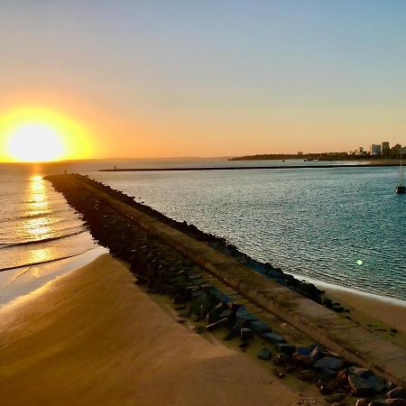 Beach & Sea Apt, Fast Wifi, Airco, Private Parking And Pool Portimão Esterno foto