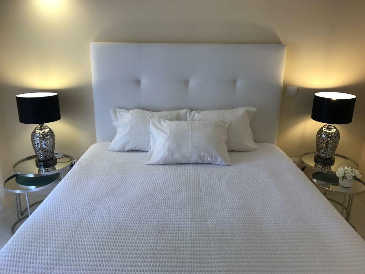 Beach & Sea Apt, Fast Wifi, Airco, Private Parking And Pool Portimão Esterno foto