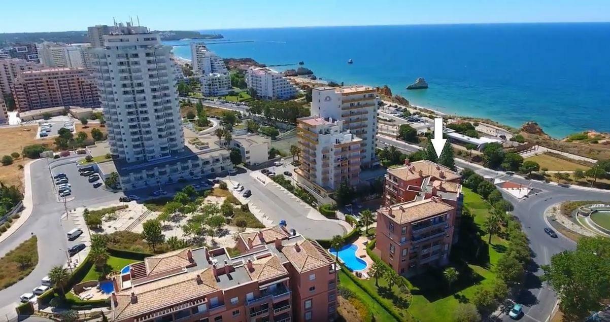 Beach & Sea Apt, Fast Wifi, Airco, Private Parking And Pool Portimão Esterno foto